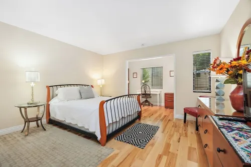 3-bedroom condo in marvelous Del Mar with fitness room