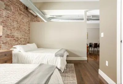 Luxury Downtown Indianapolis 1Br Ideal for Events and Business Hotels in 