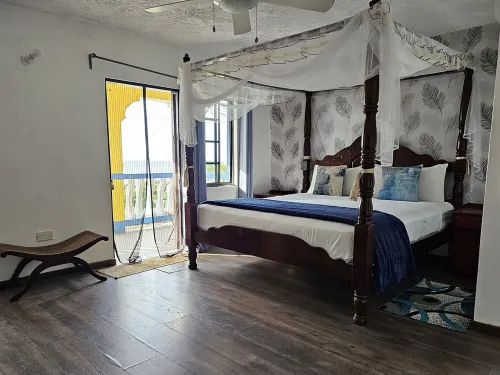 Bay View Apartments - Canouan Island - Room 2D - Breakfast, Snorkeling