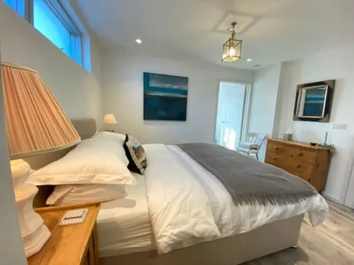 Beachfront Self-contained one Bedroom Annex