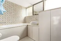 Studio in Harry Seidler Apartment Block in  Elizabeth Bay pad with Water Views Hotels in der Nähe von Mcelhone Reserve