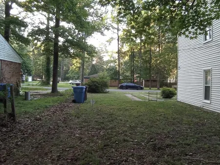 NEWLY REMODELED 2 BEDROOM DUPLEX