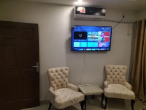 Luxurious & Cozy 1BHK Apartment,WiFi+Smart TV