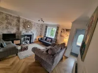 Beverley - Detached house in village location less than 2 miles away