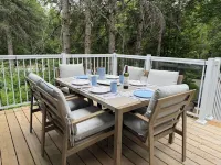 Muskoka River Retreat - Where Nature Meets Elevated Comfort