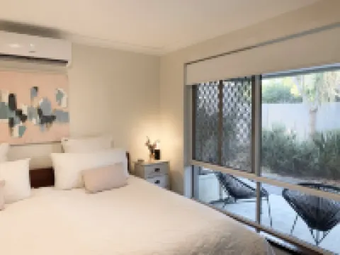 Modern spacious 2 story home ガラップ周辺のホテル