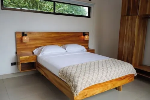 SurfsideSerenity 2BR Flat near StaTeresa w/parking