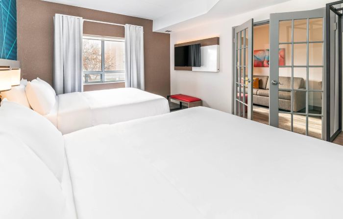 Comfort Suites
