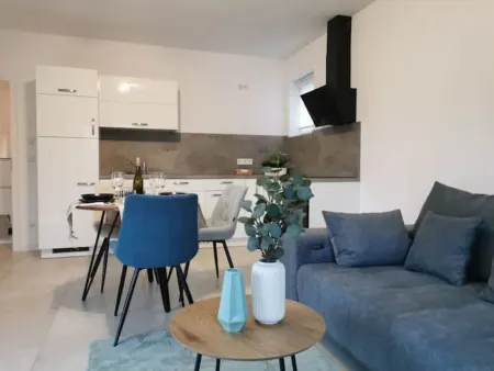 Loot: Moderne Wohnung / Zentral Отели в г. Китцинген