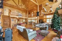Spacious Cabin near Hunter & Windham Mountains - 5-25-minute drive - 6 Bedrooms