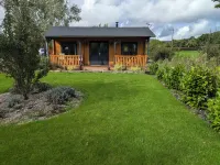 Rural cosy cabin with log burner on the lowlands of the famous Malvern Hills.
