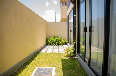 Charming 4-bedroom villa with AC and WiFi with Stunning Rooftop Sea View