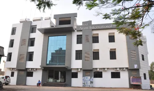 Hotel Avon International
