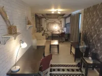 Spacious, Stylish Two-Bedroom Maisonette, Modern Amenities, Elegant Interiors