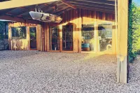 Spacious Eco Home Among Native Gardens – Peaceful Family Retreat Yapeen住宿飯店