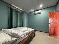 Leelawadee - Baan Lom Suay