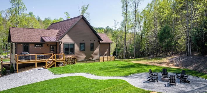 Lakeways A-Frame Near Lake James Game Room · Gym · Golf · Fire Pit · Sleeps 10 マクドウェルのホテル