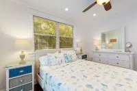 Lido/St. Armands, Sarasota-Walk to Beach & St. Armands, Private cottage w/grill!