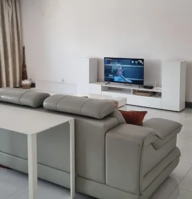 Duplex Espaçoso e Luminoso na Marginal Hotel a 