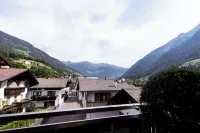 1 Bedroom Apartment in Sankt Martin in Passeier Hotels in San Martino