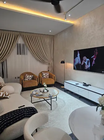 Cozy 2bed Apt in East Legon,Accra with WiFi and AC. Отели в г. Adjiringanor