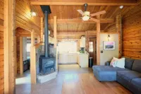 Mt Shasta's Stargazer Cabin