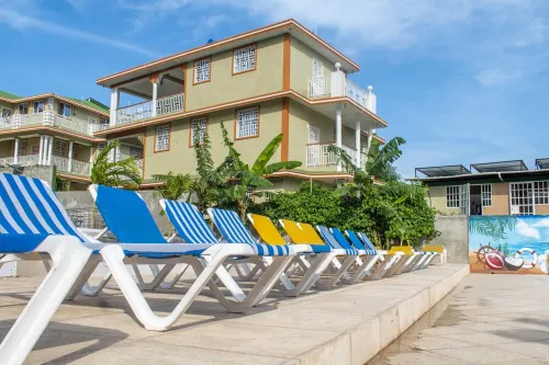 Cozy 3-Bedrooms Apartment on Top of Vigie Mountain in Cap-Haitien. Hôtels à : Cap-Haïtien