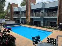Shadow Mountain Lodge - Pools