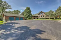 Eureka Springs Area Cabin w/ Deck + 7 Acres! - Kæledyr tilladt
