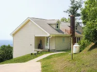"Mountain Escape" - Majestic Mountain Sunrises Near Blue Ridge Parkway & I-77 데블스 덴 트레일헤드 주변 호텔
