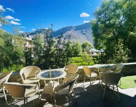 SOL ECO Hotel Отели в г. Каза