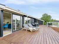 "Nora" - 100m from the Sea