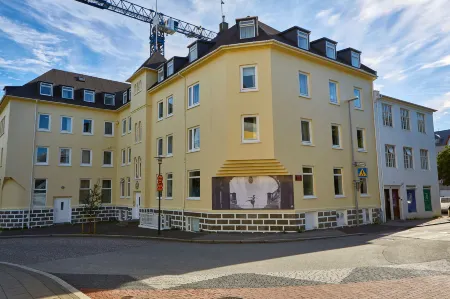 Old Town Reykjavik Отели рядом с достопримечательностью «Исландский университет»