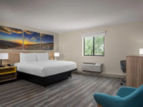 Days Inn and Suites by Wyndham Hammond, IN Hotels in Hammond