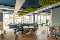 Villa by the Harbour with Sauna Hotels in Hellevoetsluis