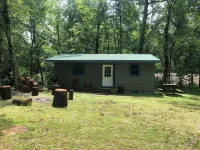 Peaceful Cabin By The Lake