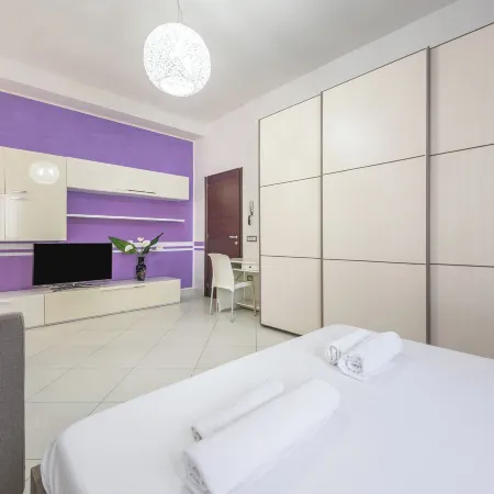 Thanit Rooms