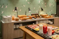 Intercity Porto Alegre Aeroporto - breakfast