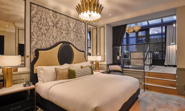 The Mayfair Townhouse - an Iconic Luxury Hotel