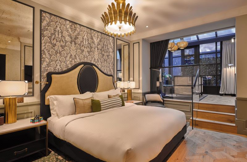 The Mayfair Townhouse - an Iconic Luxury Hotel