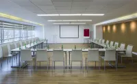 NH Collection Plaza Santiago - Business