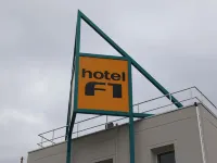 Hotelf1 Orange Centre Echangeur A7 A9
