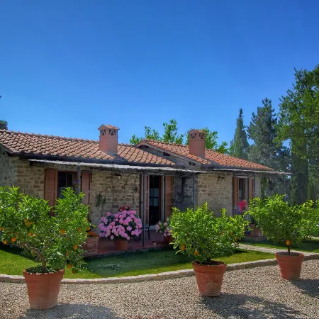Farmhouse in Loro Ciuffenna with Pool & Garden