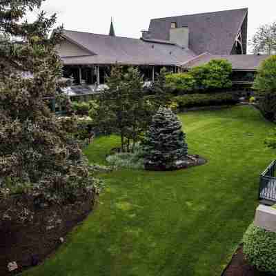 The Abbey Resort Hotel Exterior