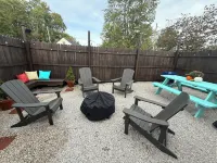 Cozy Modern 3-bd, Pet Friendly, 12 miles from RRG!