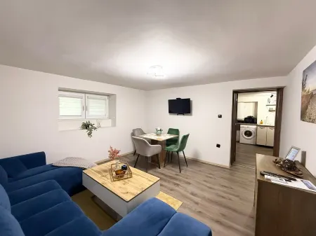 Top Center Varna cozy apr 3bdr 6min from the beach Отели в г. Одесос