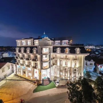 Nature Hotel - Pham Hong Thai Hotels near Dalat Railway Station