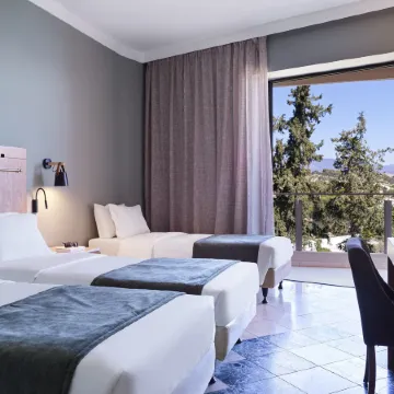 Kalamaki Beach Resort