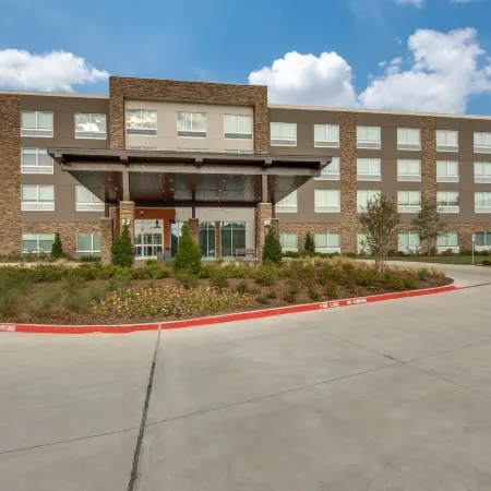 Holiday Inn Express & Suites DALLAS NORTH - ADDISON by IHG