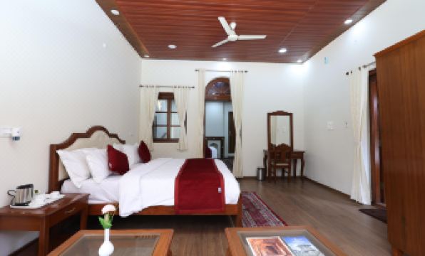 Kstdc Hotel Mayura Sudarshan ,Ooty